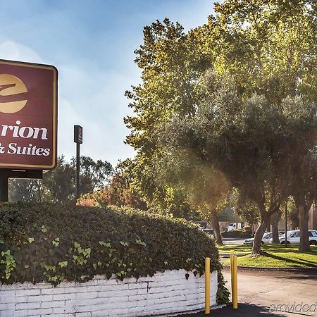 Days Inn By Wyndham Stockton Buitenkant foto