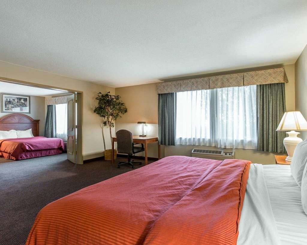 Days Inn By Wyndham Stockton Buitenkant foto